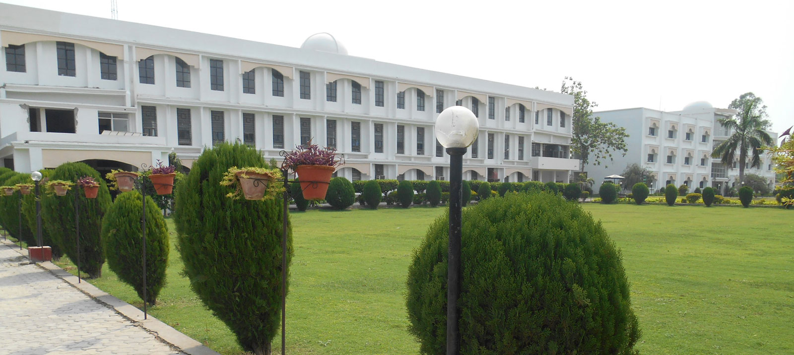 SAAII College of Medical Science &amp; Technology